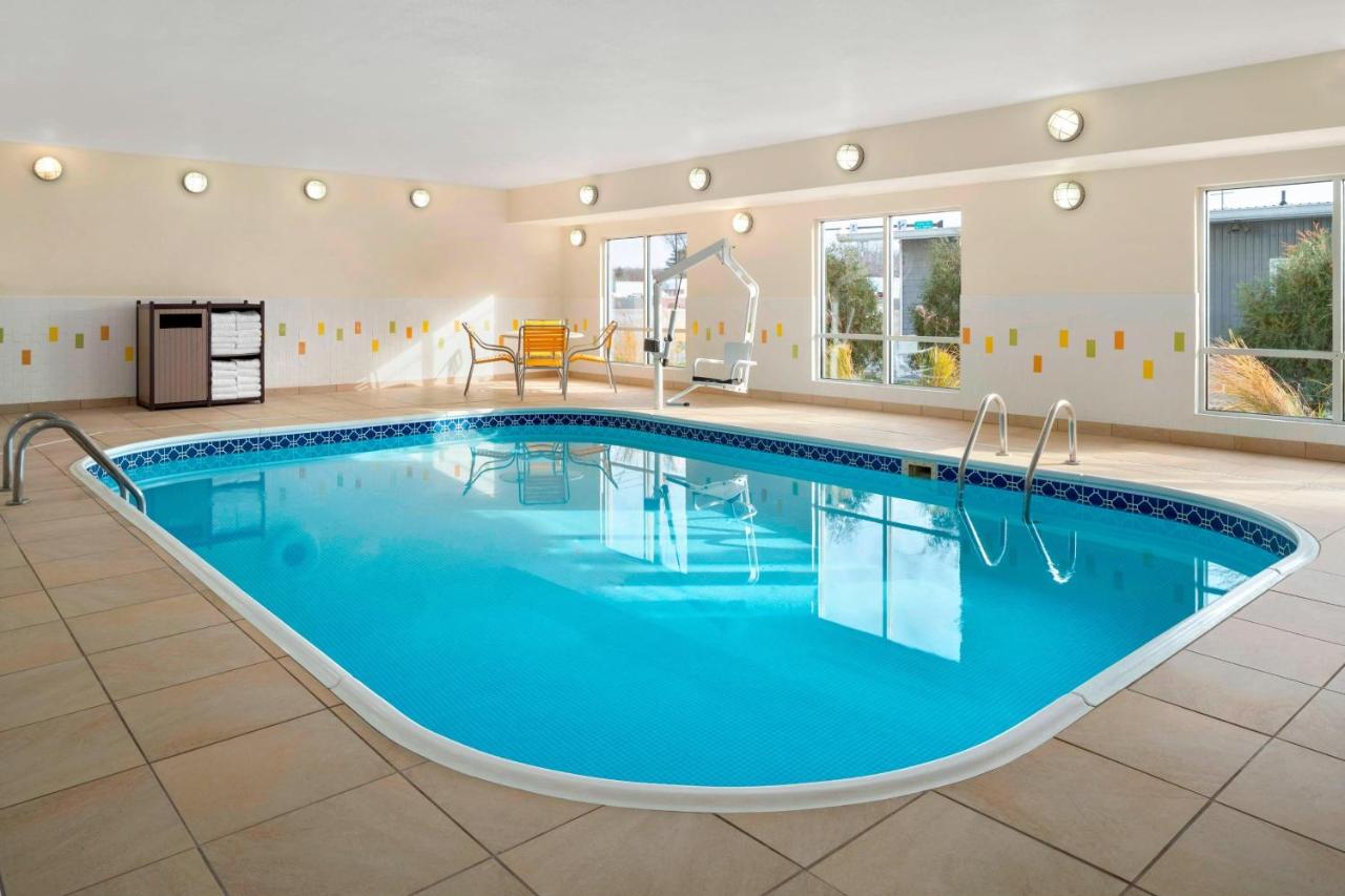 Comfort Inn & Suites Lima Northwest
