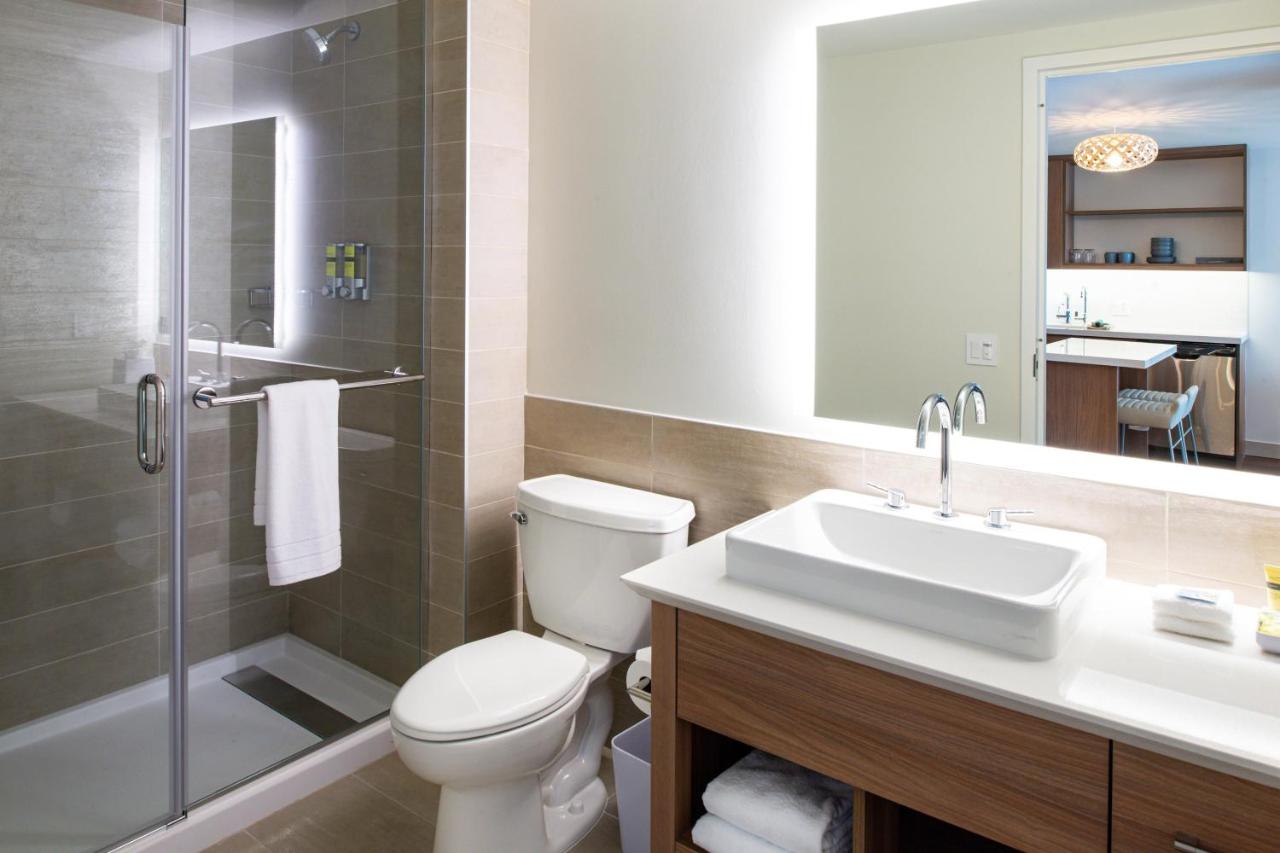 Element by Marriott Overland Park photo 2