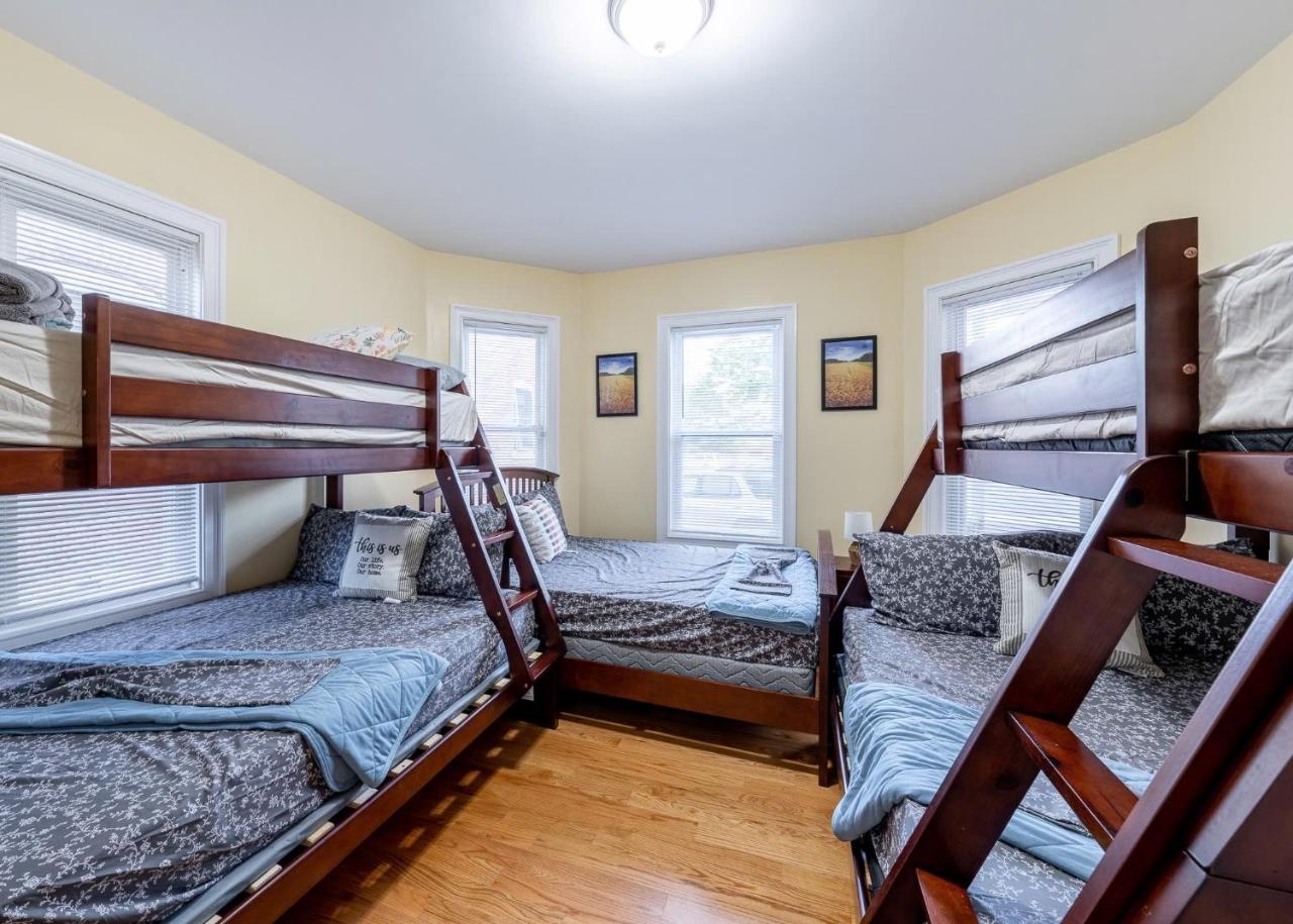 4BR Boston Apt - Pet Friendly & Free Parking, near MBTA Station 2331 - 6