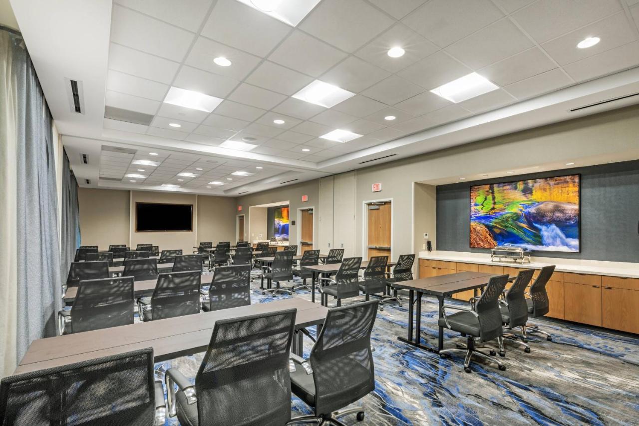Fairfield by Marriott Inn & Suites Houston Memorial City Area photo 2