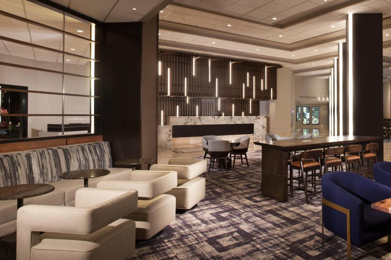 Dallas/Fort Worth Airport Marriott hotel near Gaylord Texan Resort & Convention Center