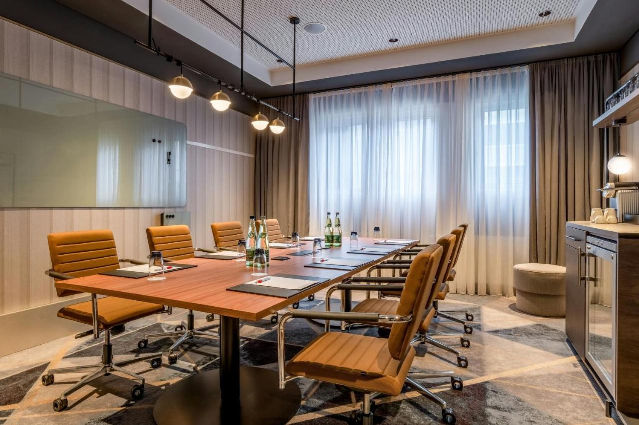 Frankfurt Marriott Hotel photo 2