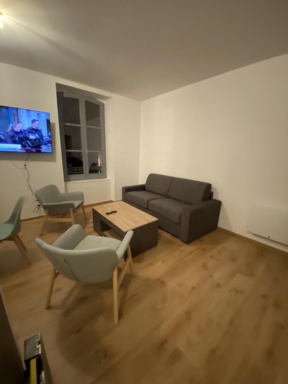 Royat : Superbe appartement en face des Thermes - 2