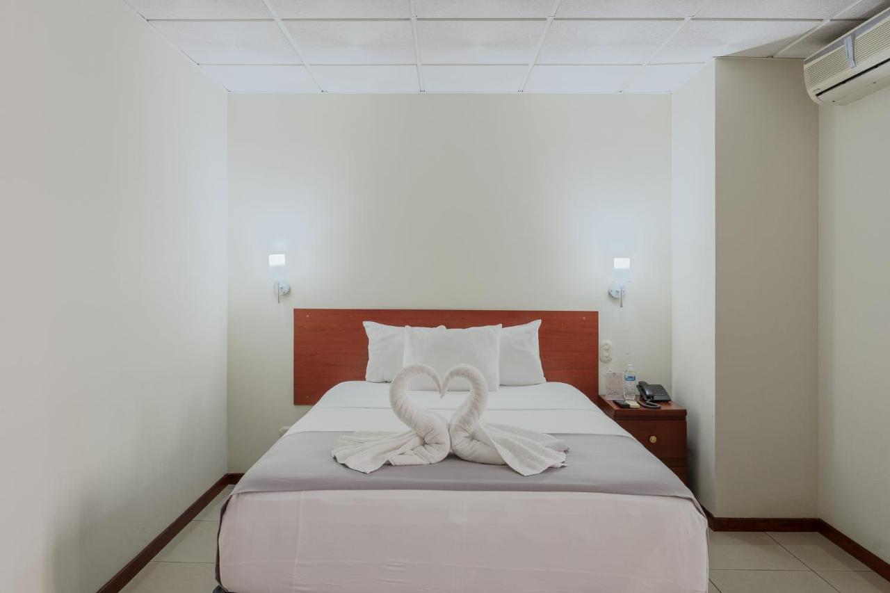 Hotel Windsor Plaza photo 3