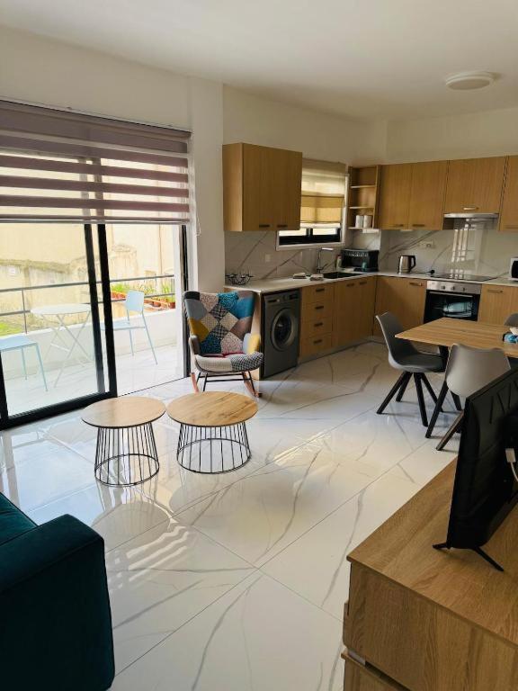 Brand new, Finikoudes area - 3