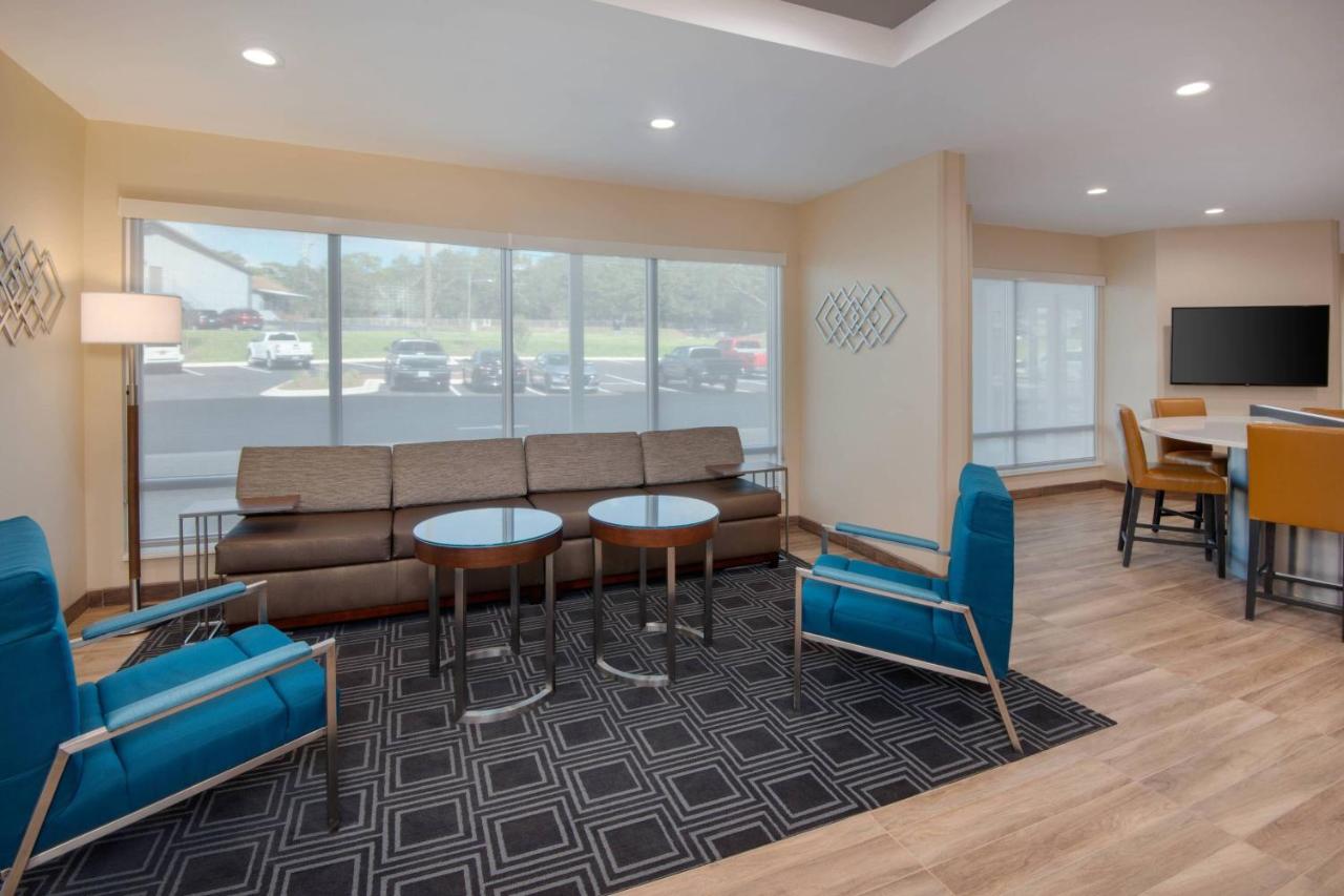 TownePlace Suites by Marriott Niceville Eglin AFB Area photo 2