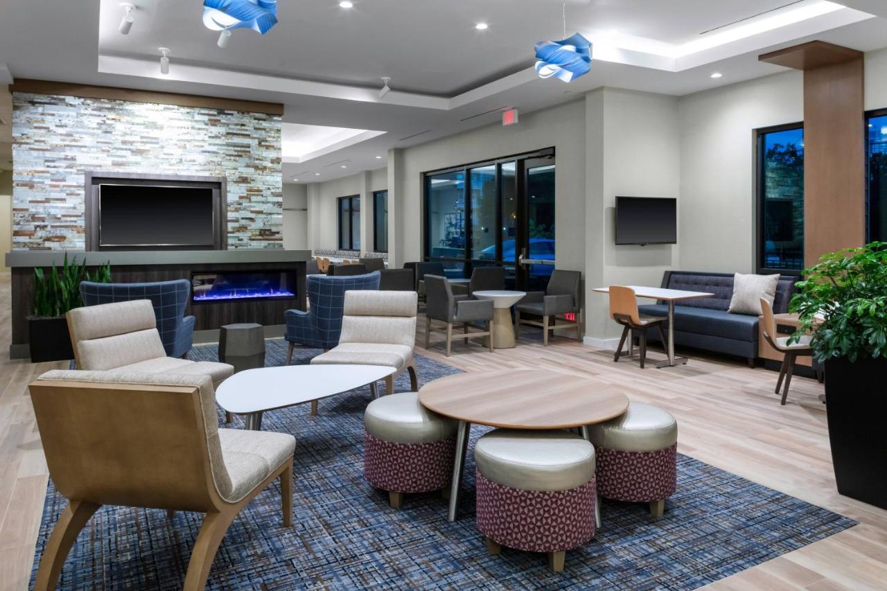 Residence Inn by Marriott Virginia Beach Town Center photo 2