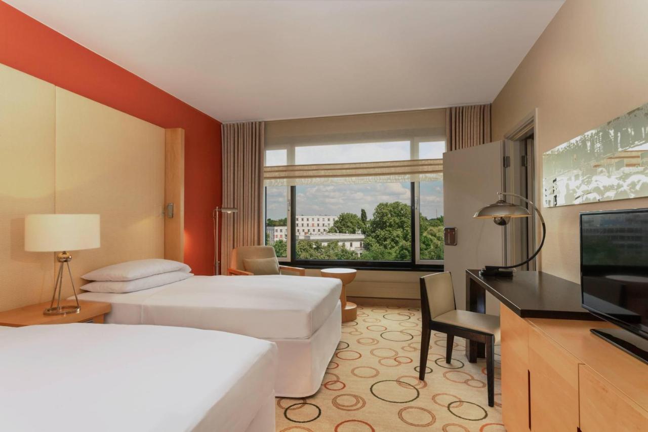 Sheraton Berlin Grand Hotel Esplanade - 5