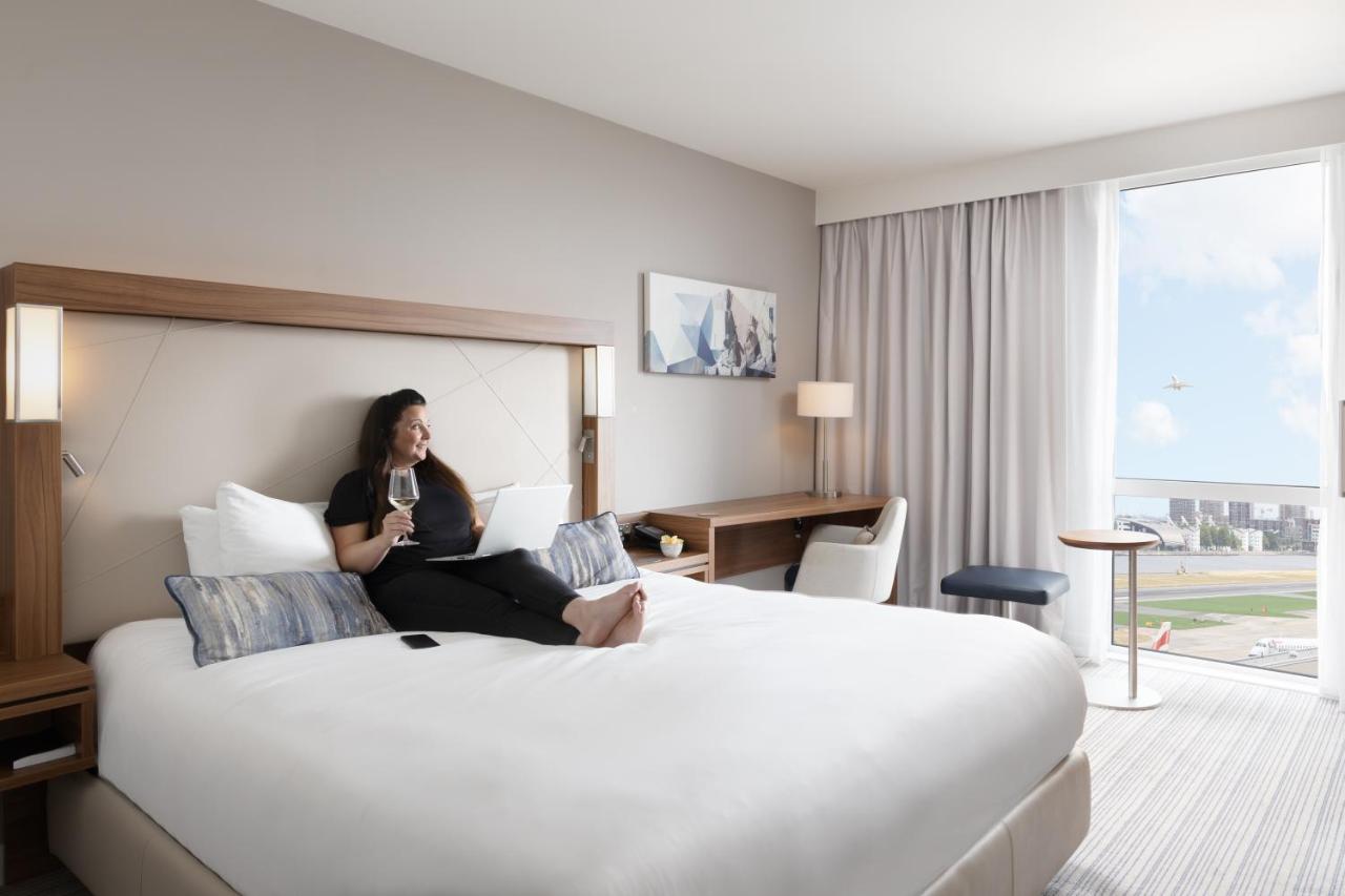 Courtyard by Marriott London City Airport - 3