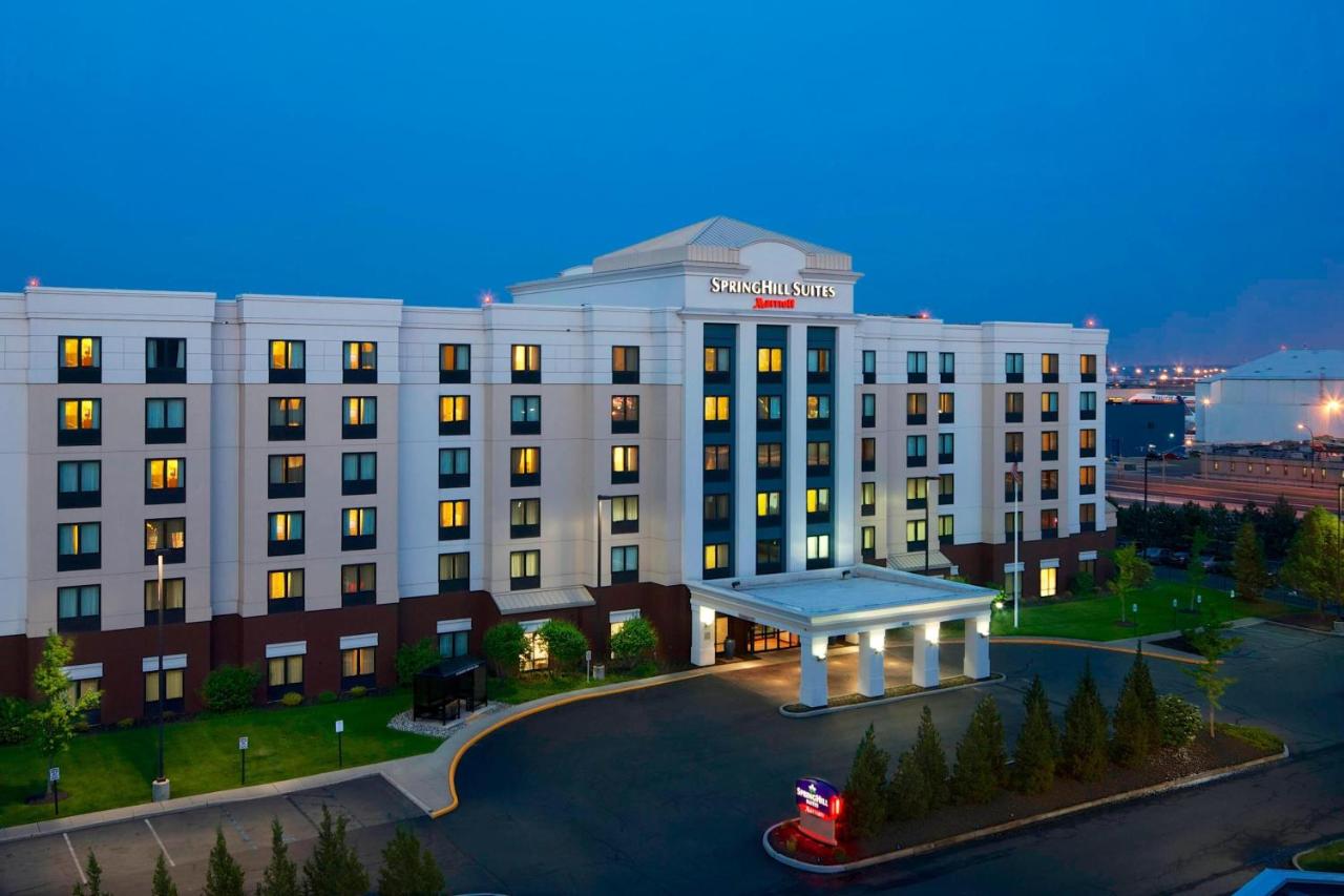 Photo - SpringHill Suites by Marriott Newark International Airport