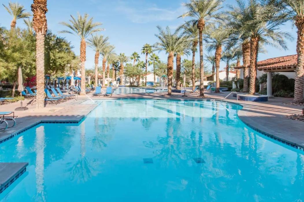 Desert Oasis Villa #A Steps from Pool - 6