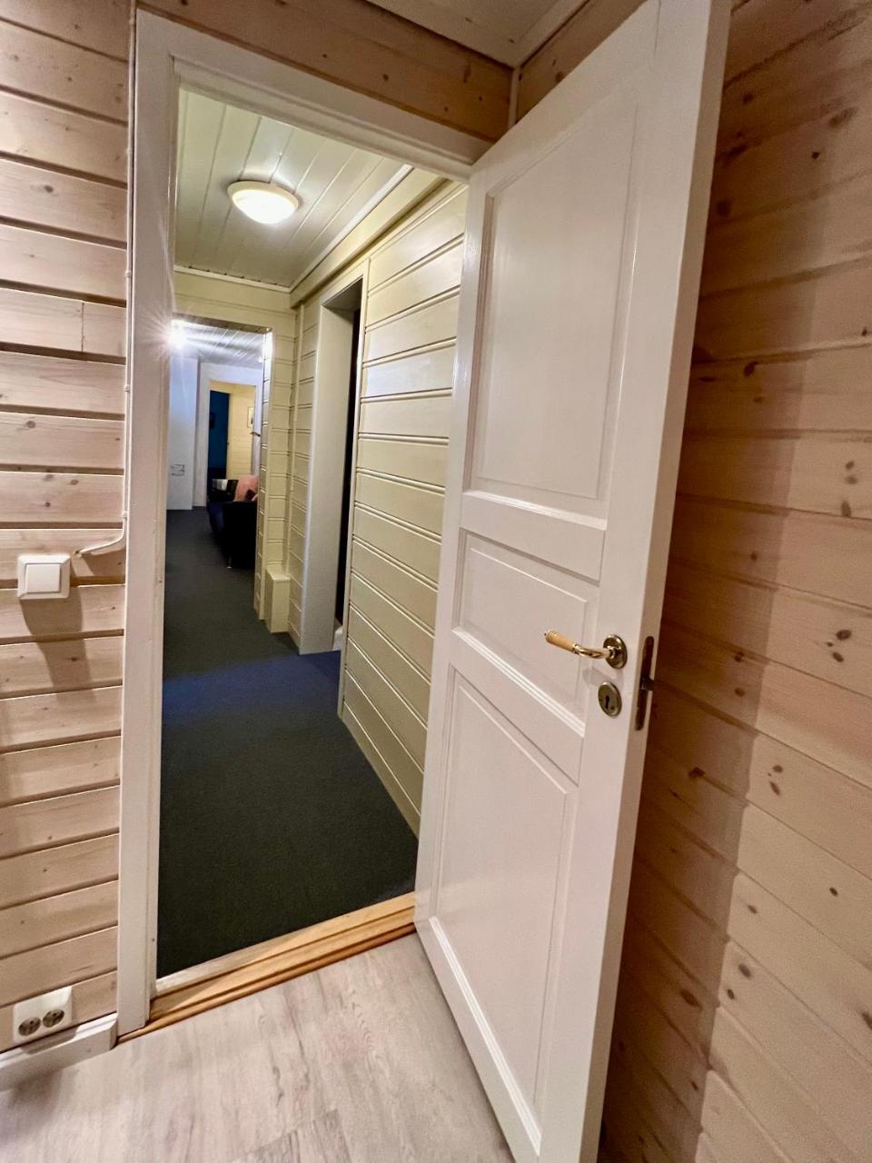Stor, velutstyrt sokkel leilighet i Mandal - 6