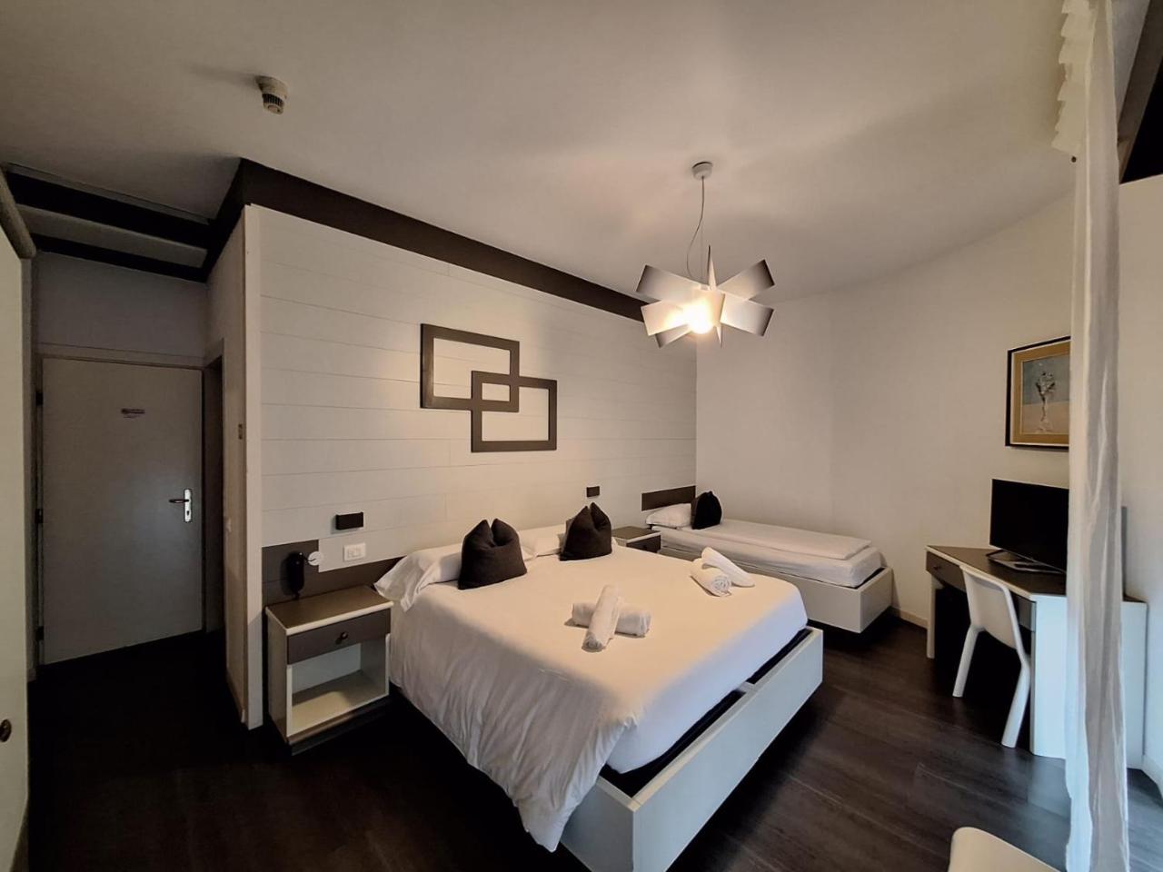 Photo - Athos Hotel