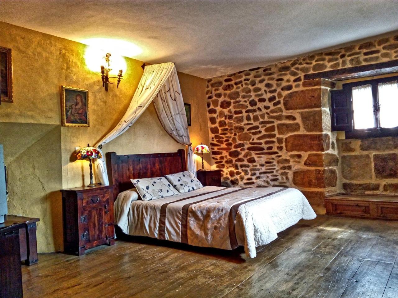 Palacio de los Alvarado en Las Merindades photo 3