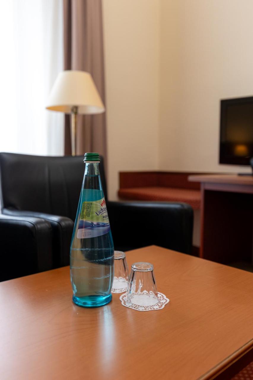 Hotel Am Goldenen Strauss photo 4