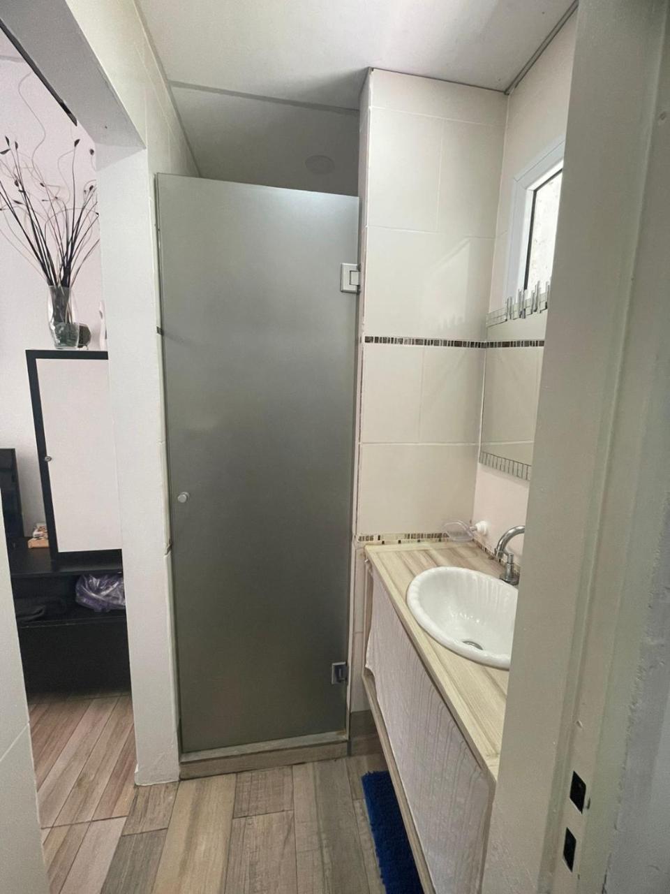 Ezeiza 1 Nuestro lugar a 15 minutos del aeropuerto TRANFER OPCIONAL DESDE Y AL AEROPUERTO DE EZEIZA o Aeroparque LAS 24 horas pet friendly photo 3