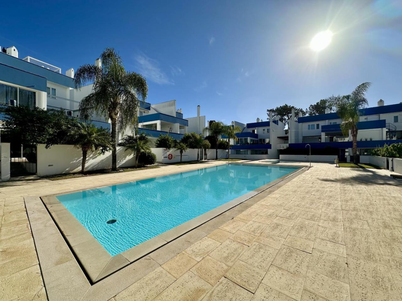 Quarteira Deluxe With Pool by Homing - 2