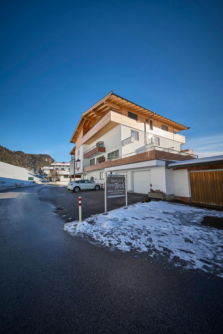 Hotel Garni Tirol - 4
