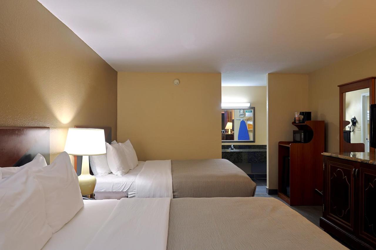 Quality Inn Kennedy Space Center photo 4