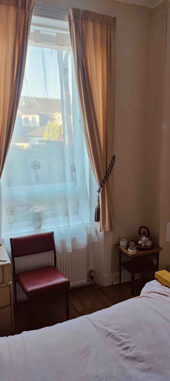 Forth Bay Guest House - 4