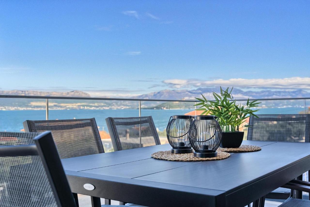 The Lookout Liveli - Premium Sea-View Apartment - 2
