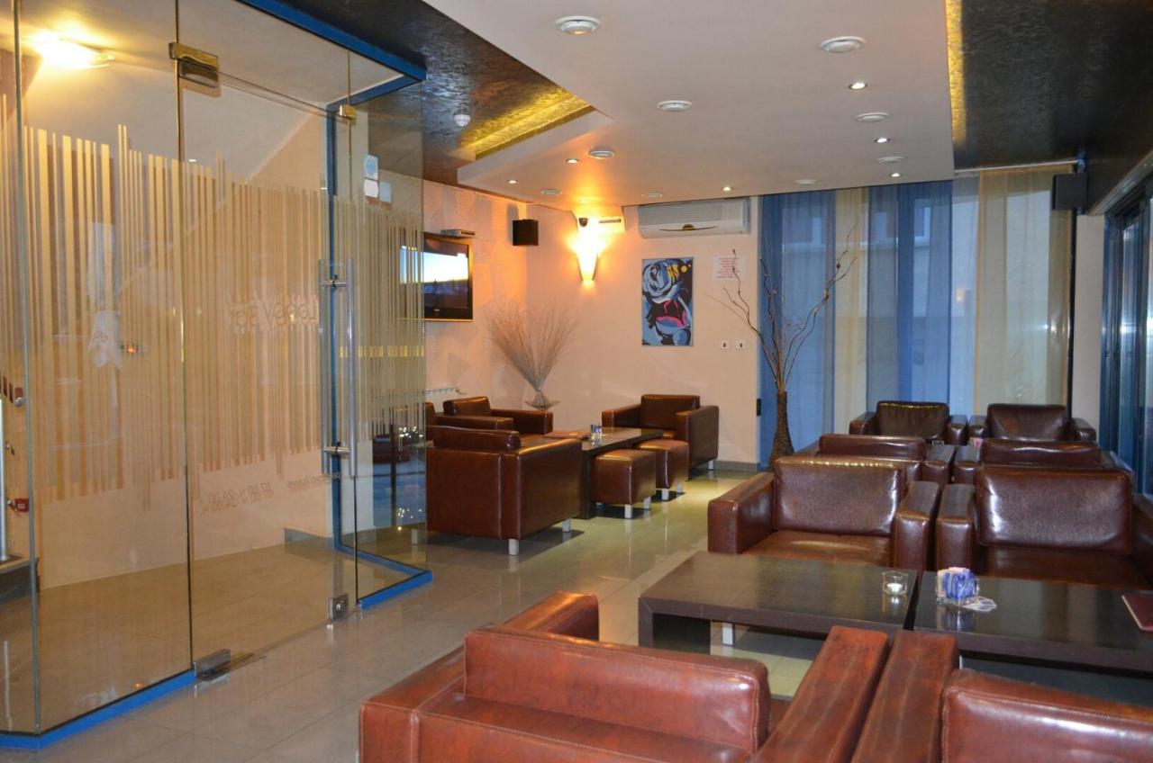 Riverside Family Hotel photo 4