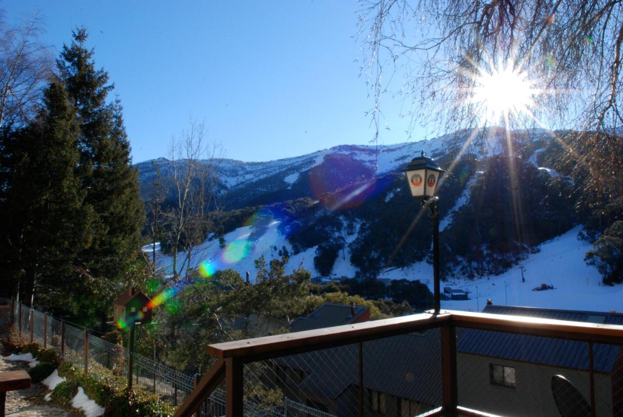 Candlelight Lodge photo 2
