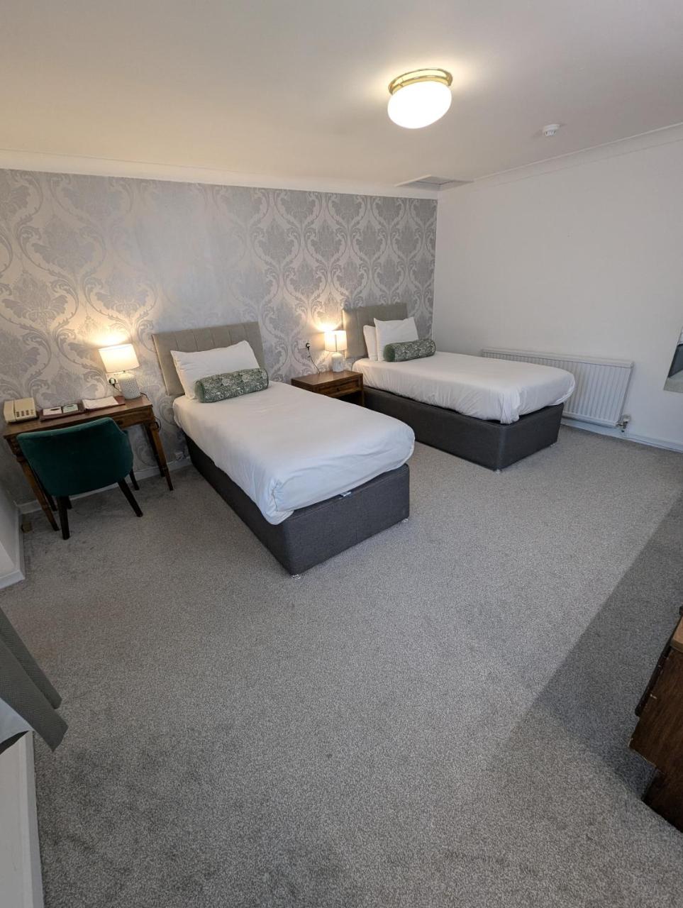 The Walnut Tree Hotel photo 3
