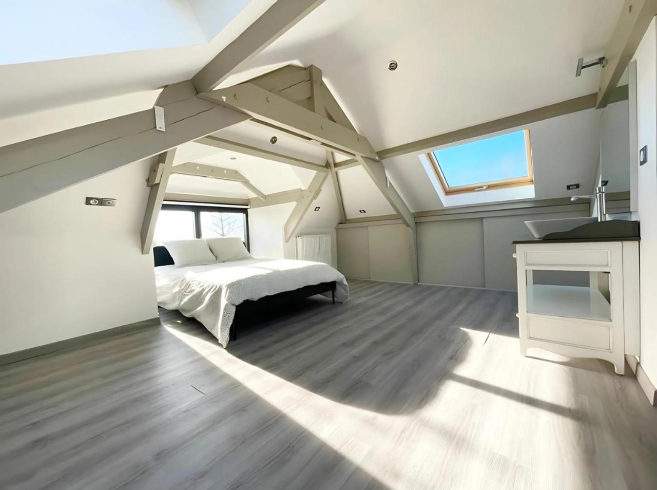 La Villa Normande - Piscine - Jaccuzzi encastré - WIFI Fibre - 6 chambres - 4 TV 4K - Jeux Enfants - Luxe - 6