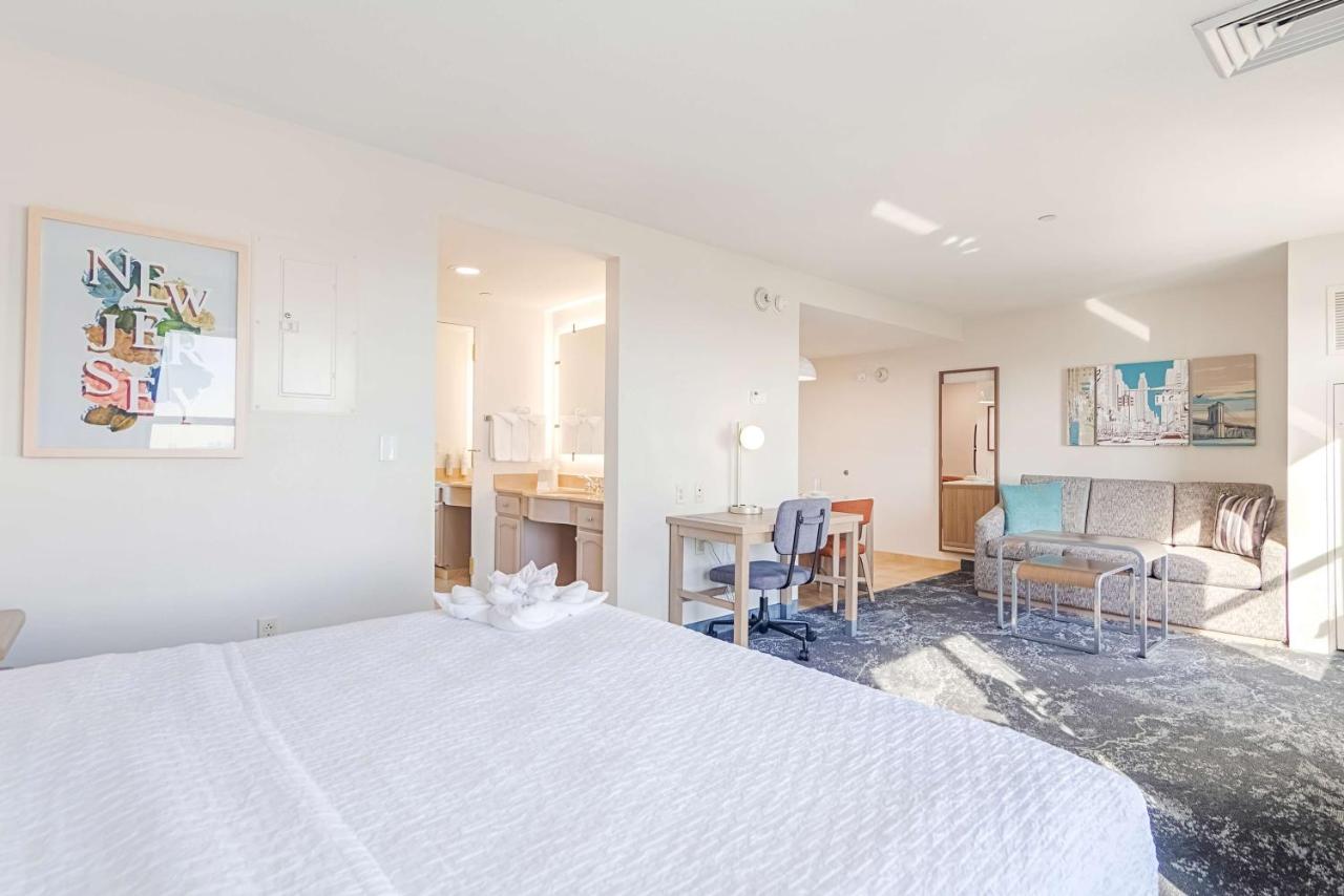 Homewood Suites by Hilton East Rutherford-Meadowlands photo 2
