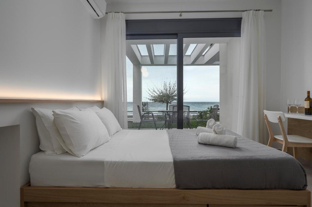 Cavo Blue Coastal Living - 2