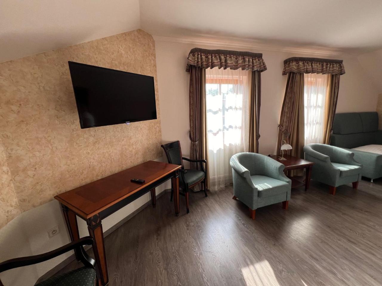 Hotel Gold Chotoviny photo 3