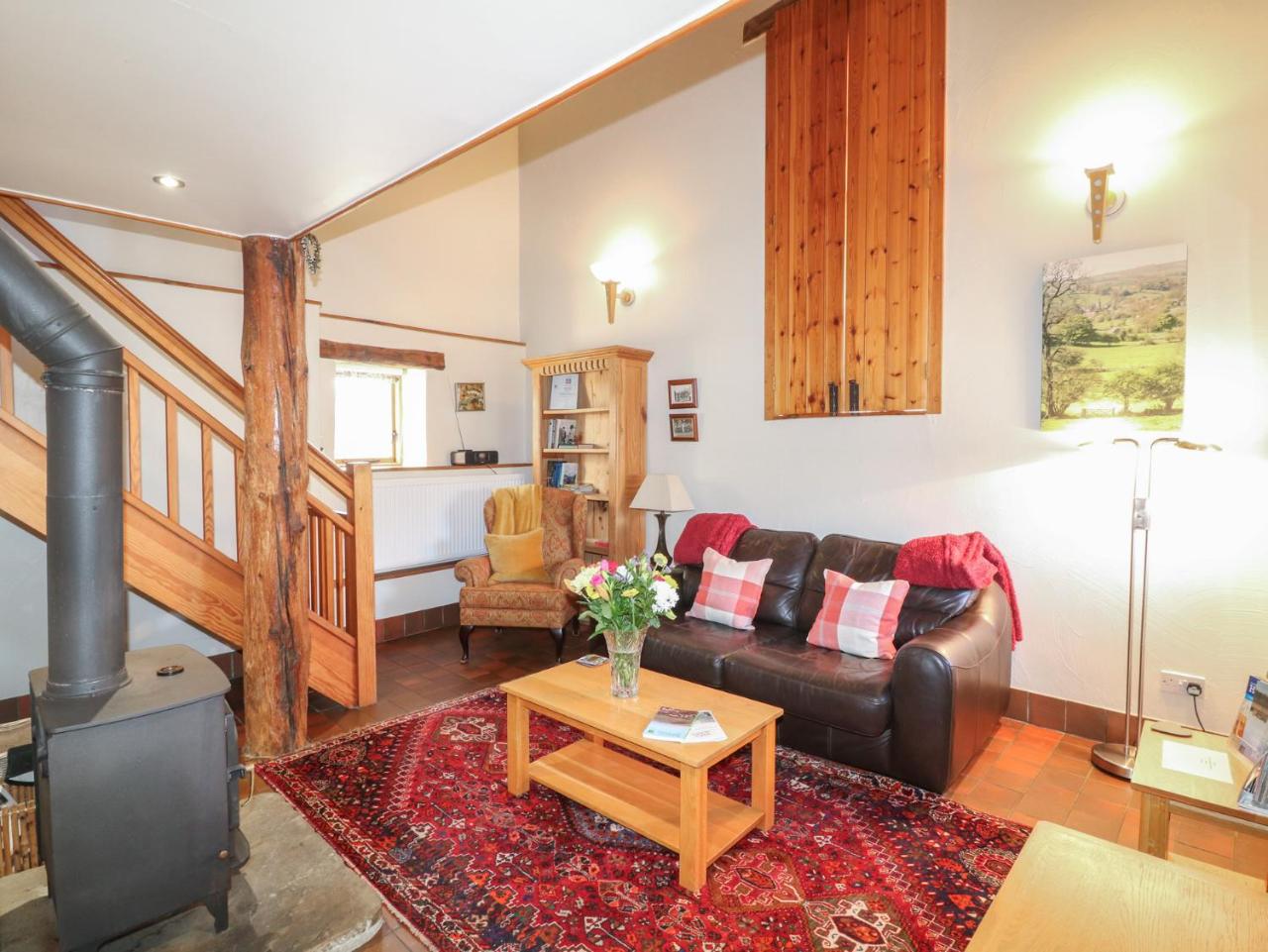 Tom's Barn - 3