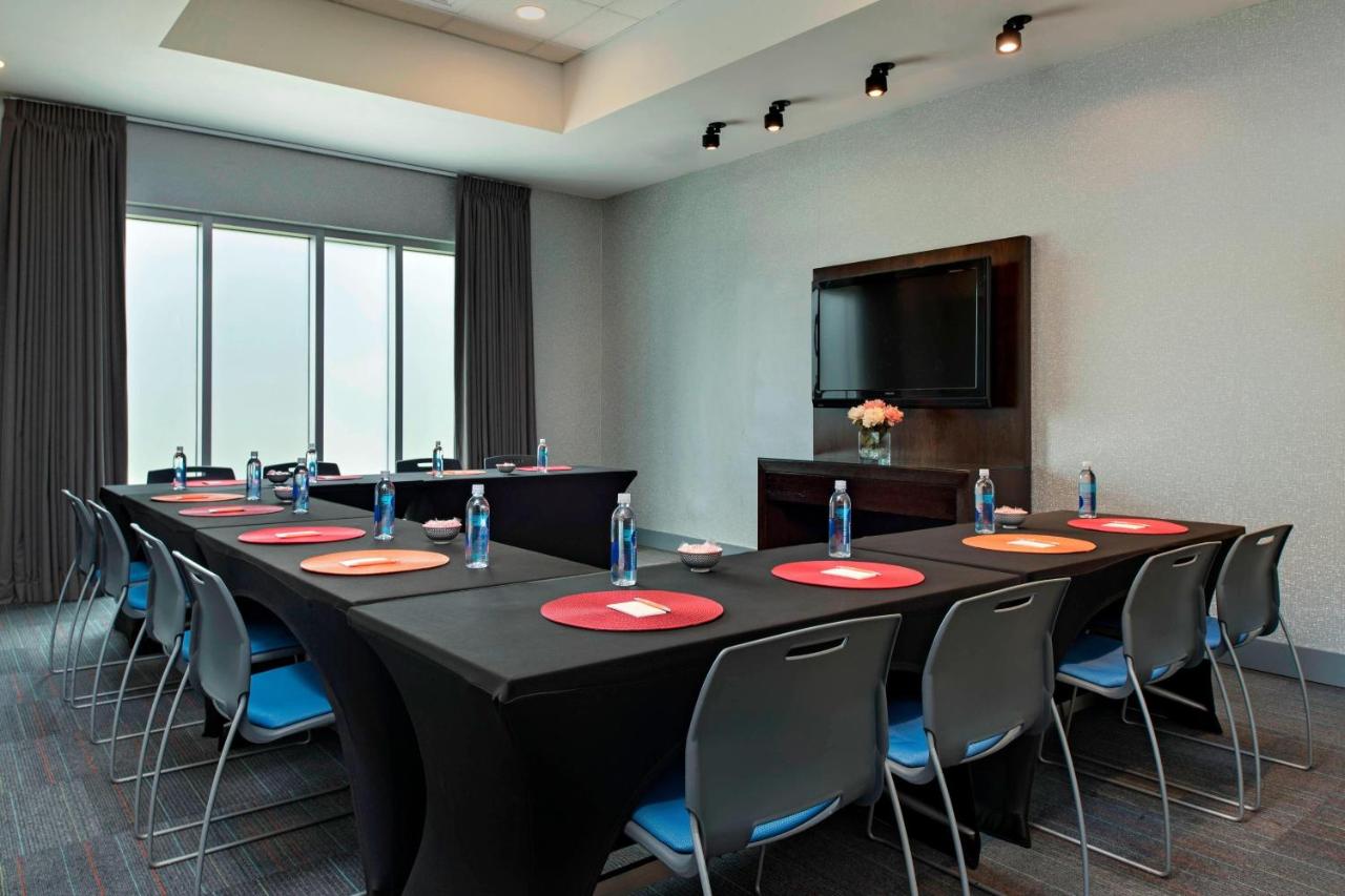 Aloft by Marriott Austin at The Domain photo 4