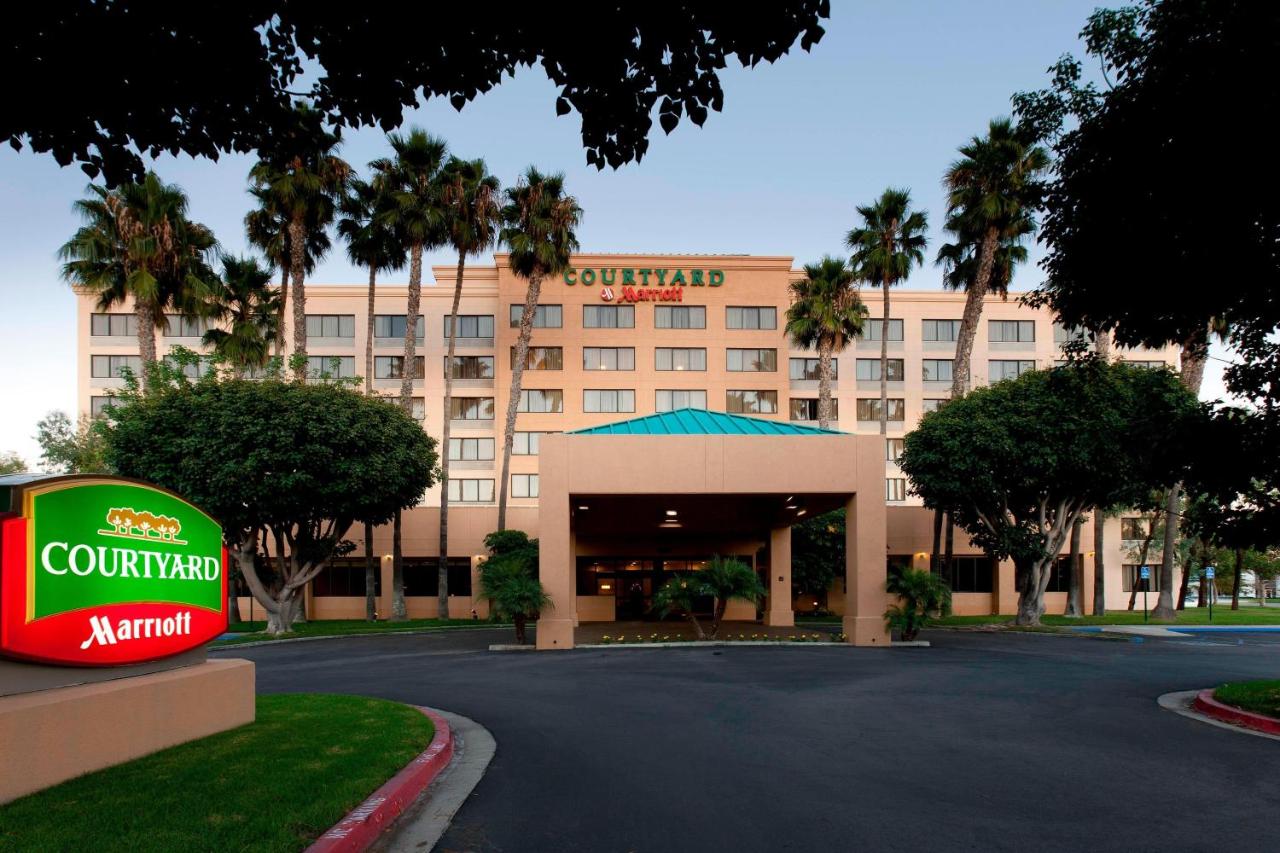 Courtyard by Marriott Cypress Anaheim/Orange County photo 2