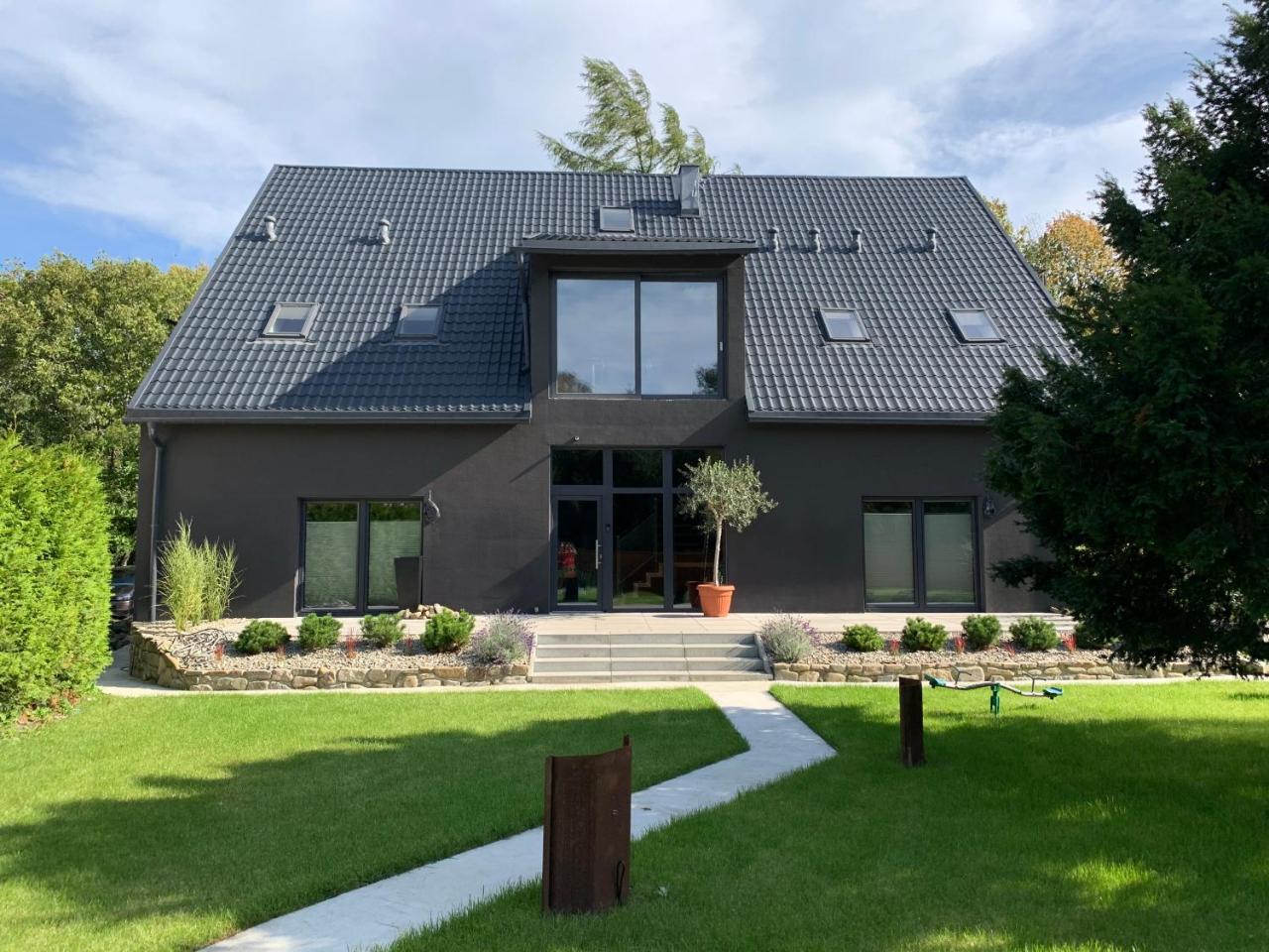 Apartament Black House88 - 4