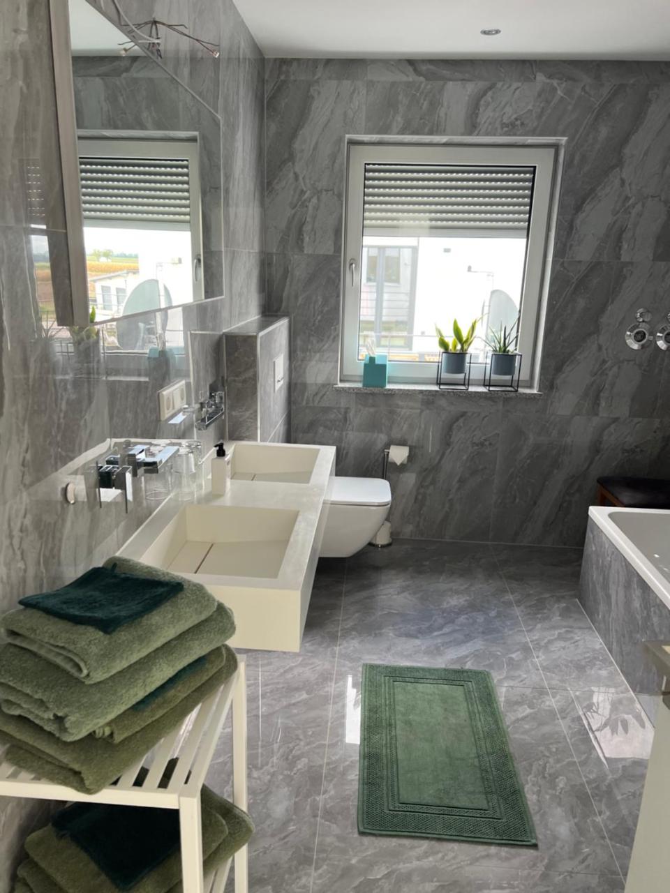 Haus Villa-Moderne Ferienwohnung in Wallersdorf-Haidlfing - 4