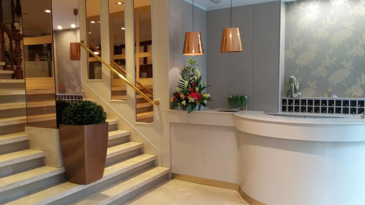 Hotel Serantes photo 2