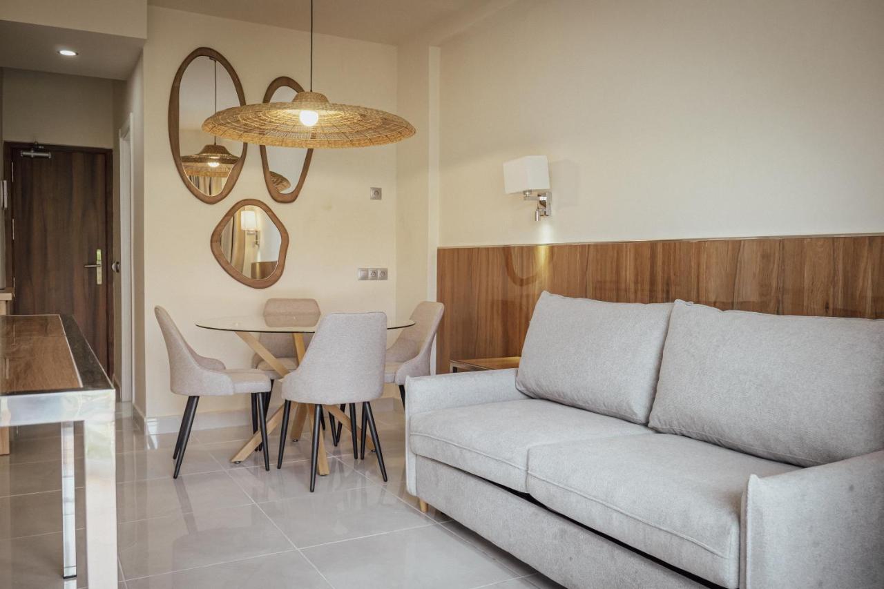 Apartamentos Buendia Suites - Torremolinos Centro - 4