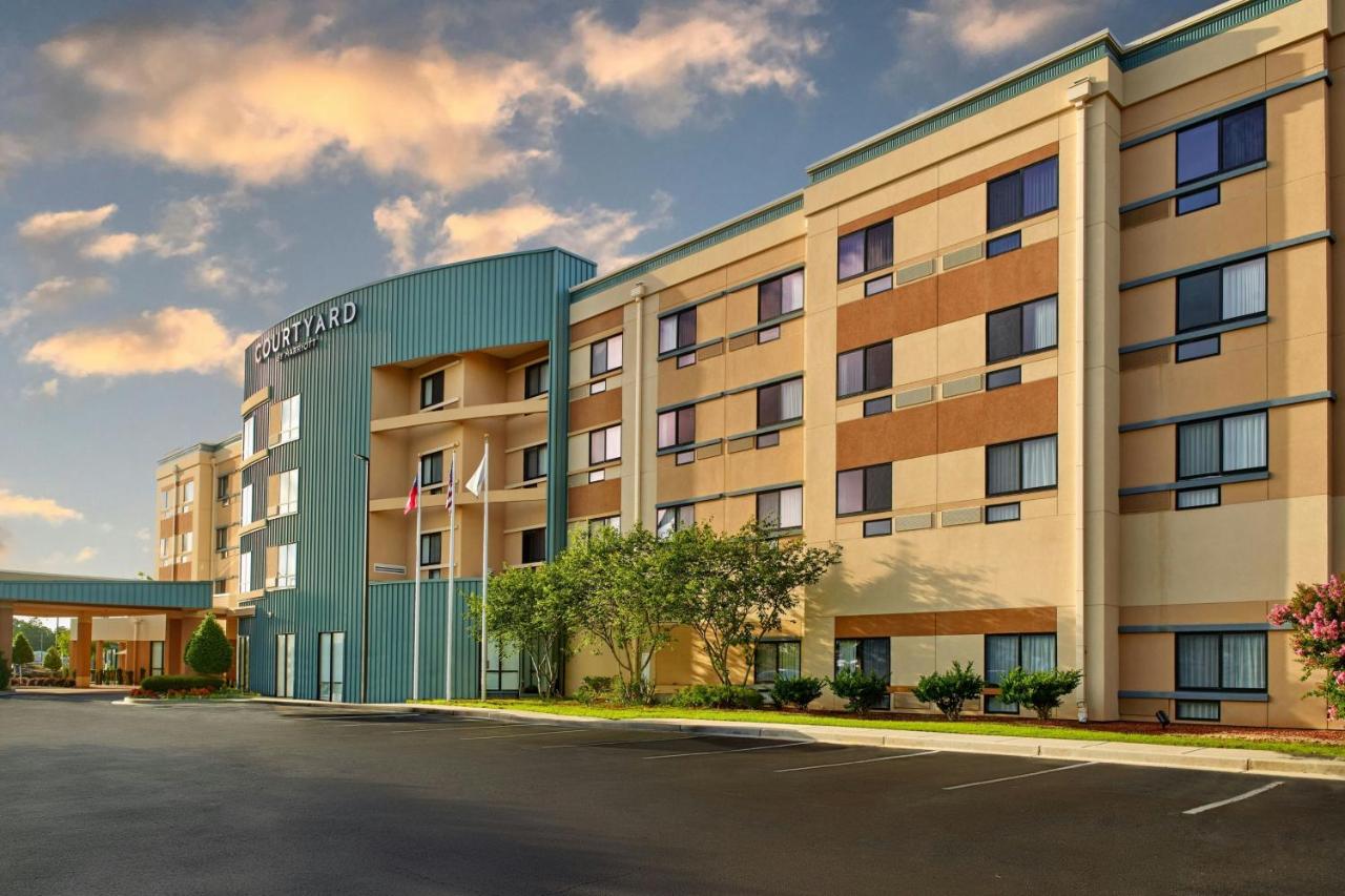 Courtyard by Marriott Warner Robins