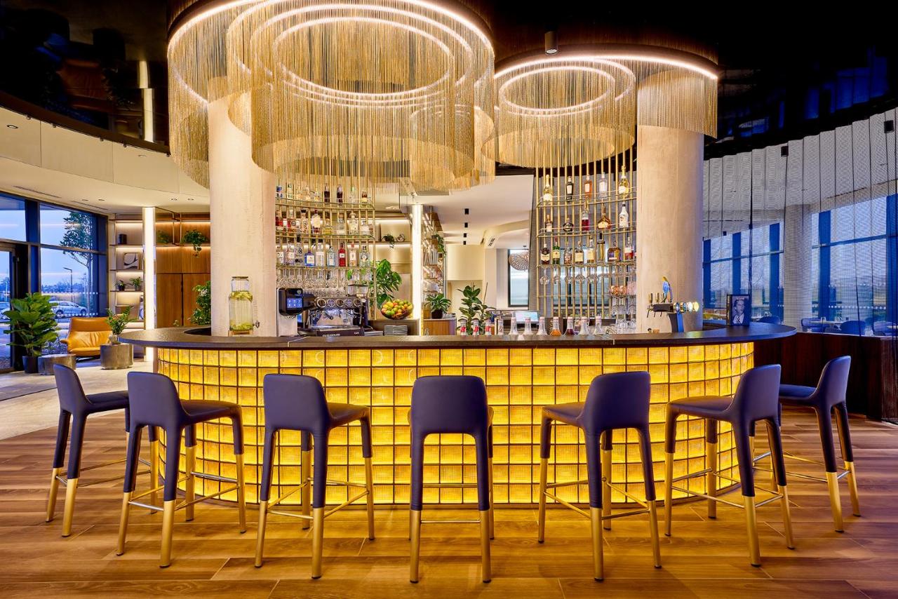 Courtyard by Marriott Lyon Eurexpo Stadium - 5