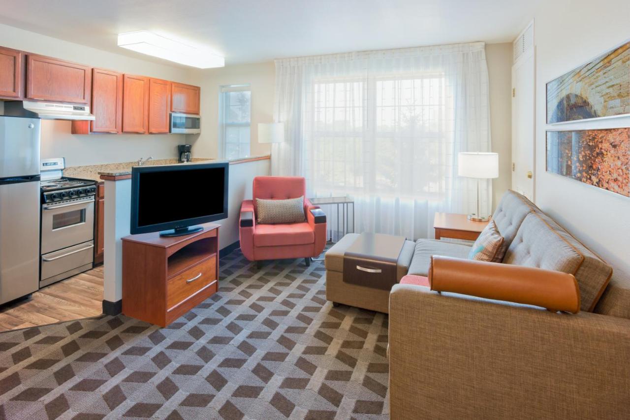 Photo - TownePlace Suites Minneapolis West/St. Louis Park