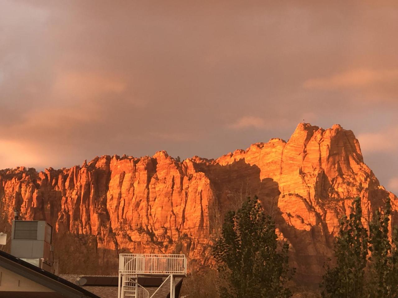 Zion Cliff Lodge - 6