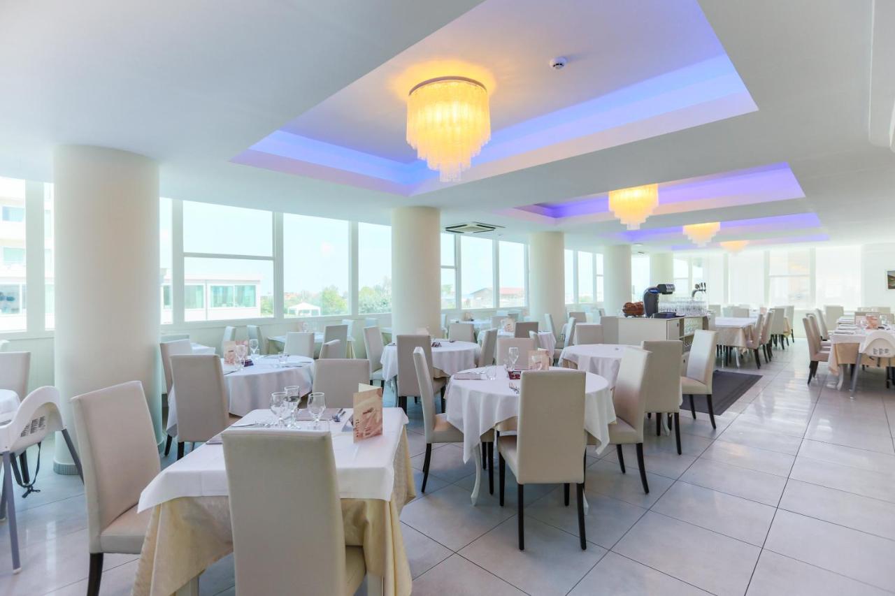 Hotel King - Azzurro Club photo 4