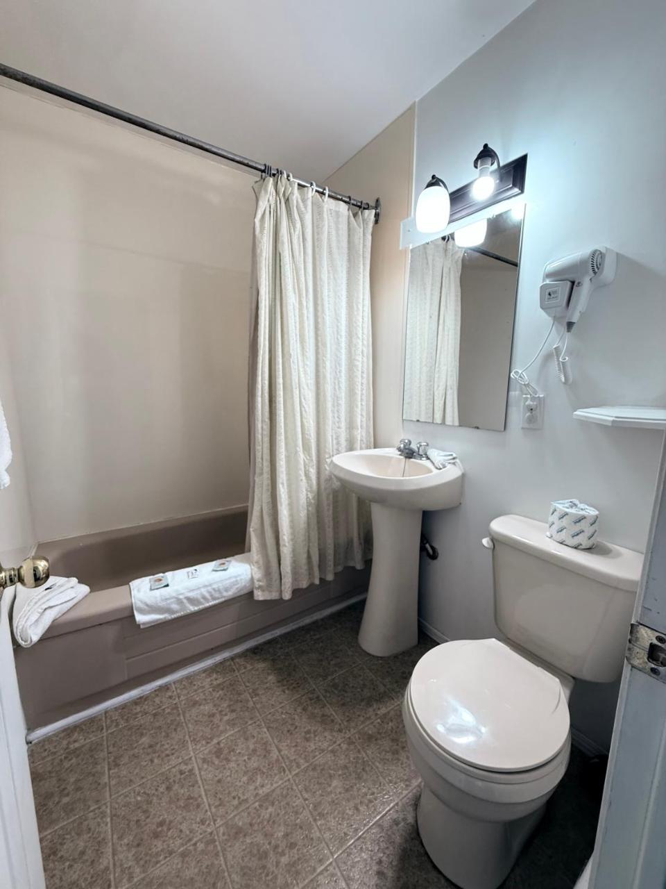 Guest Inn Motel photo 4