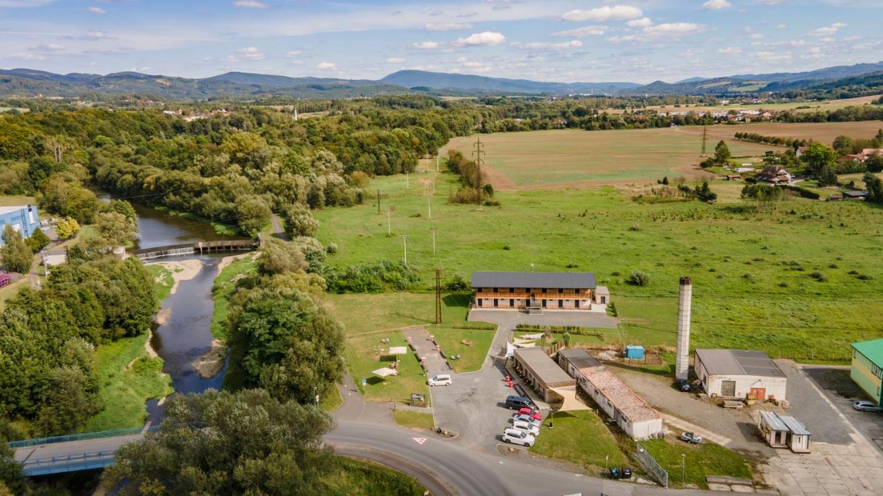Sport Hotel Bečva - Self Check-in & Parking