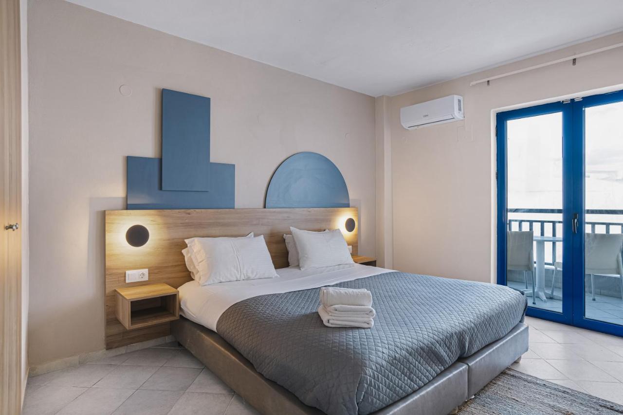 Yria Beach Hotel photo 2