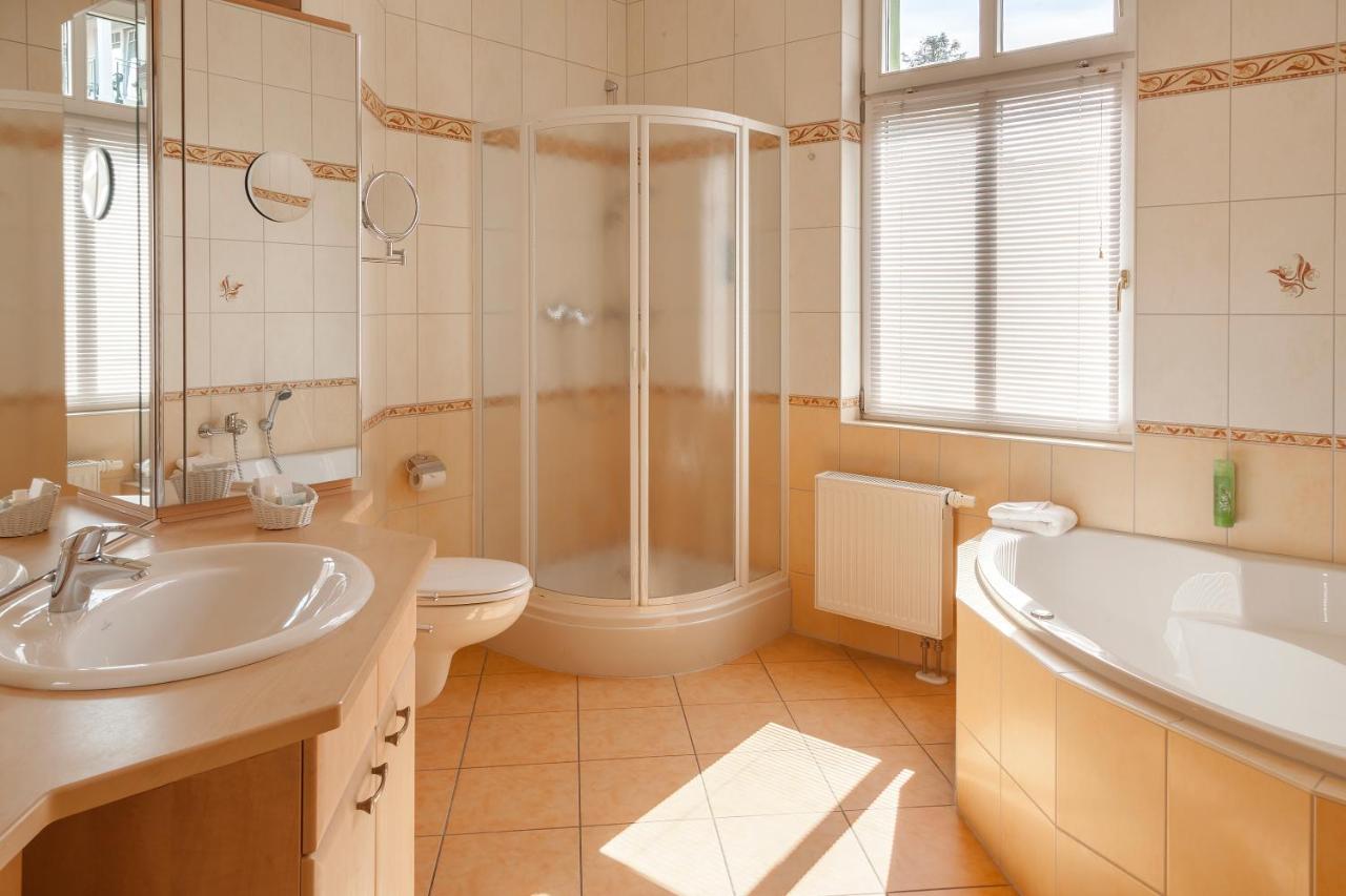 Ostseehotel Villen im Park - ein Rovell Hotel photo 4