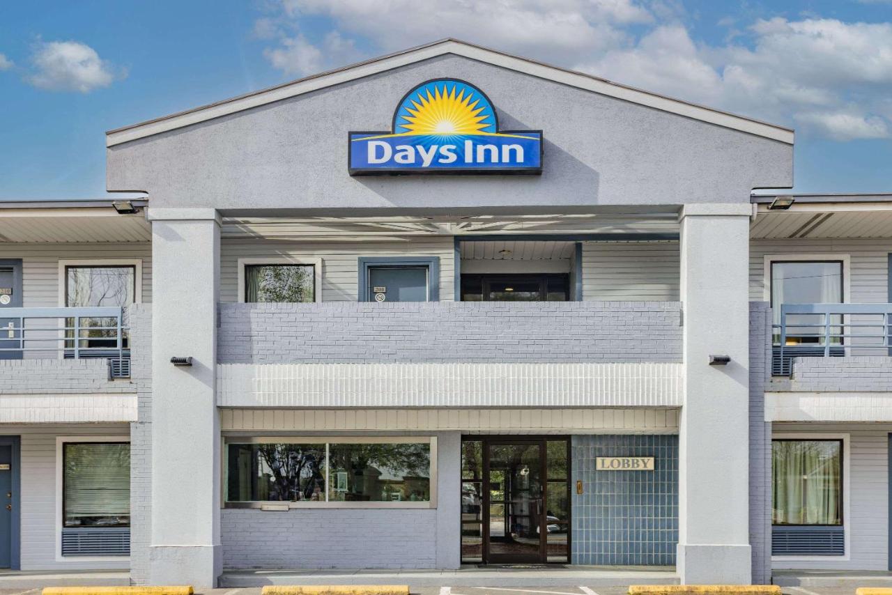 Foto - Days Inn by Wyndham Raleigh Glenwood-Crabtree