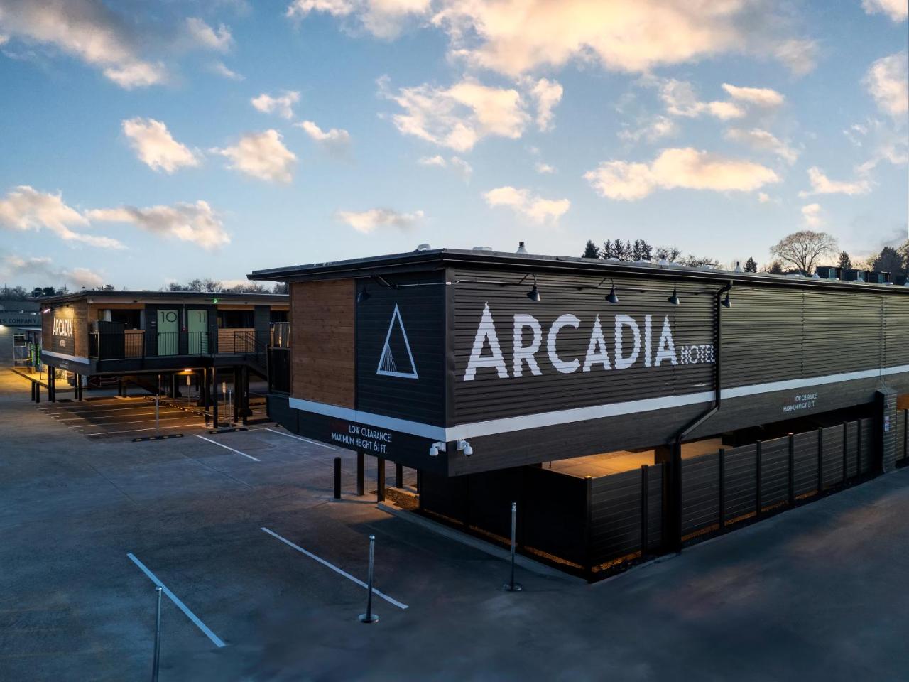Arcadia Hotel - 4